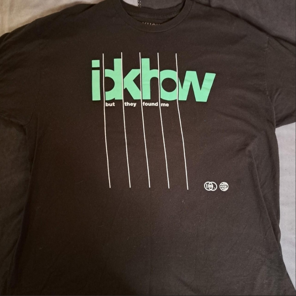 IDKHOW Green Logo Line Graphic T-shirt